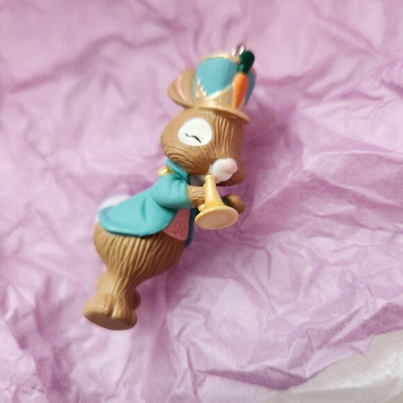 1994 Hallmark Vintage Keepsake Ornament "Easter Parade" Collectible - Picture 4 of 7